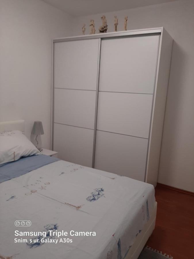 Kuca Za Odmor Coccoli Apartment Karlobag Ngoại thất bức ảnh