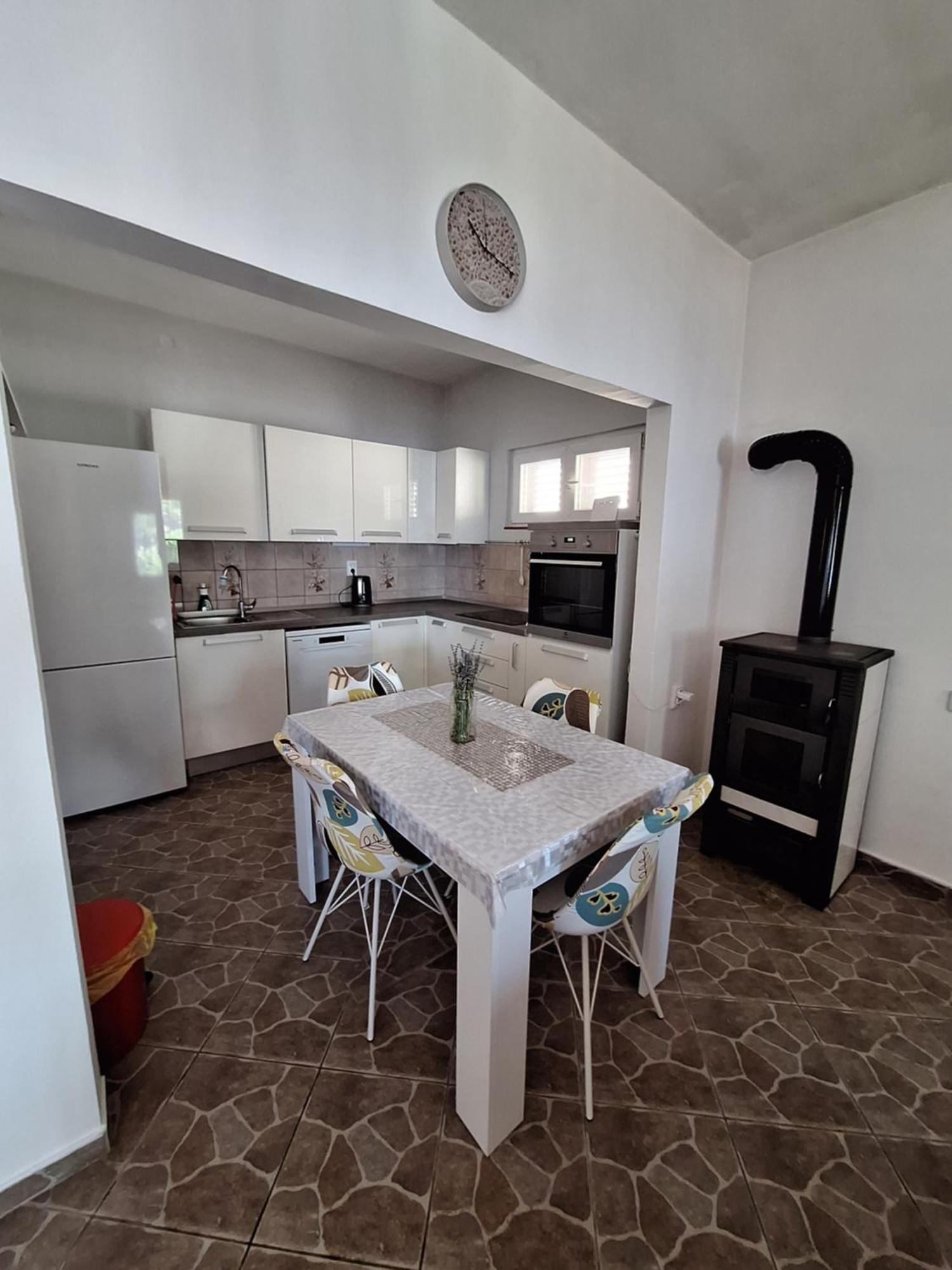 Kuca Za Odmor Coccoli Apartment Karlobag Ngoại thất bức ảnh